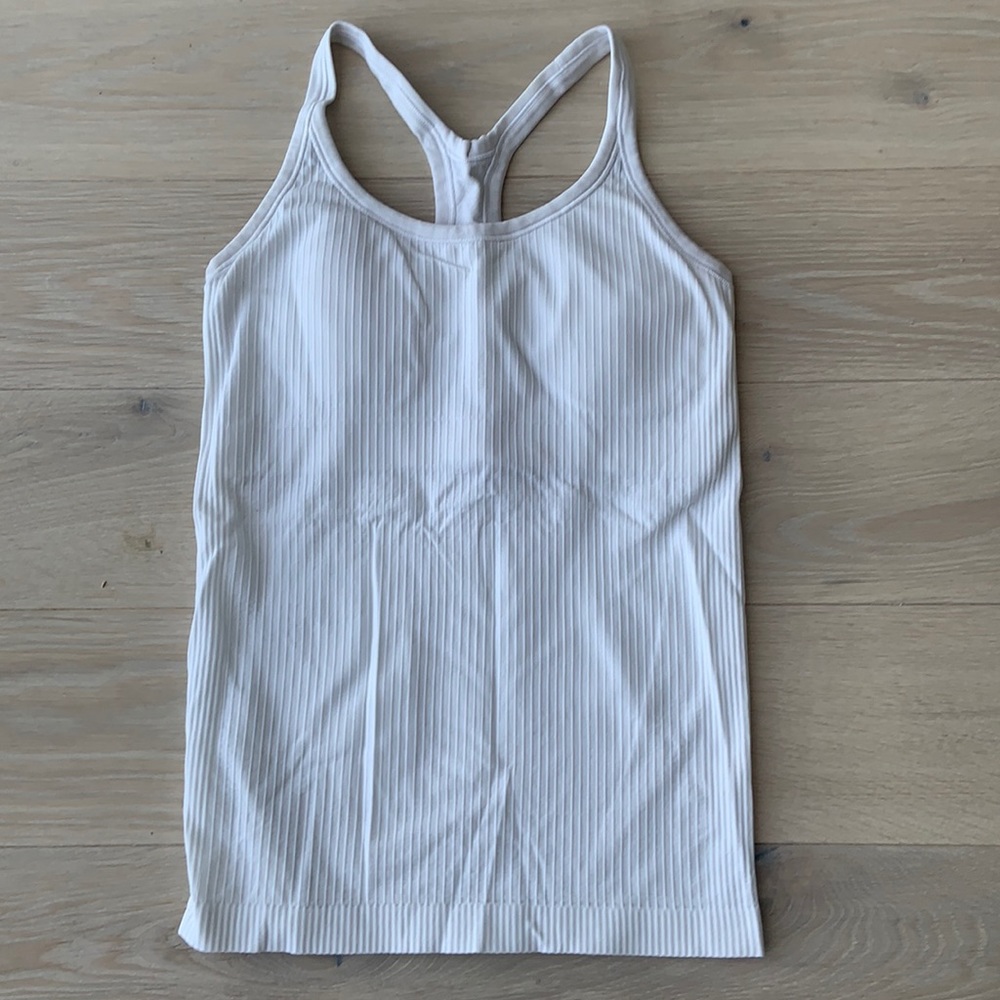 Size 4 Ebb to street tank lululemon